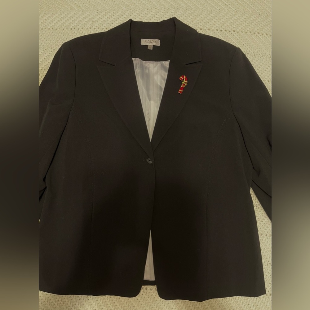 Womens Dahlia black lined suit jacket